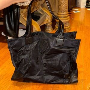 Collapsable Tory butch tote